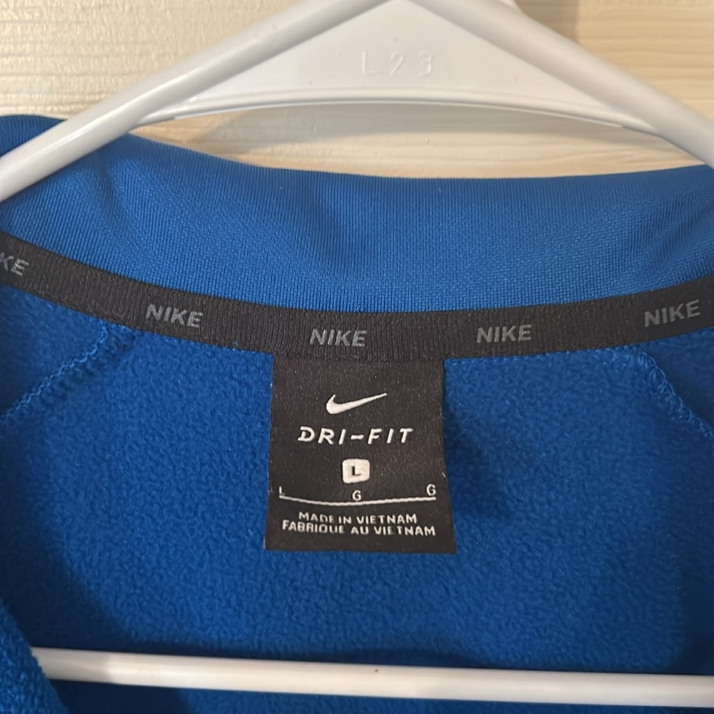 Men’s Large Nike DRI-FIT 1/2 Zip Pullover - Picture 3 of 4